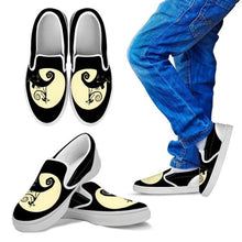 Load image into Gallery viewer, Alien Before Christmas Shoes For Kids